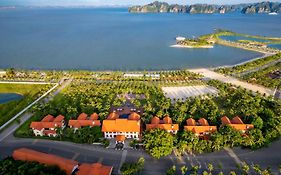 Tuan Chau Island Holiday Villa